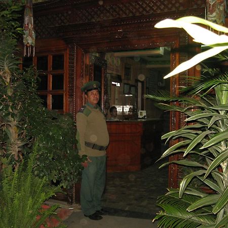 Hotel Metropolitan Kantipur Katmandou Extérieur photo