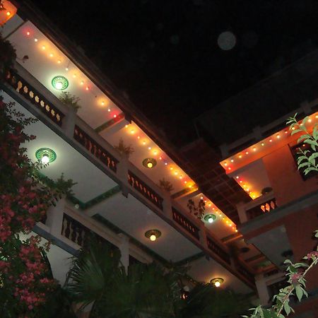 Hotel Metropolitan Kantipur Katmandou Extérieur photo