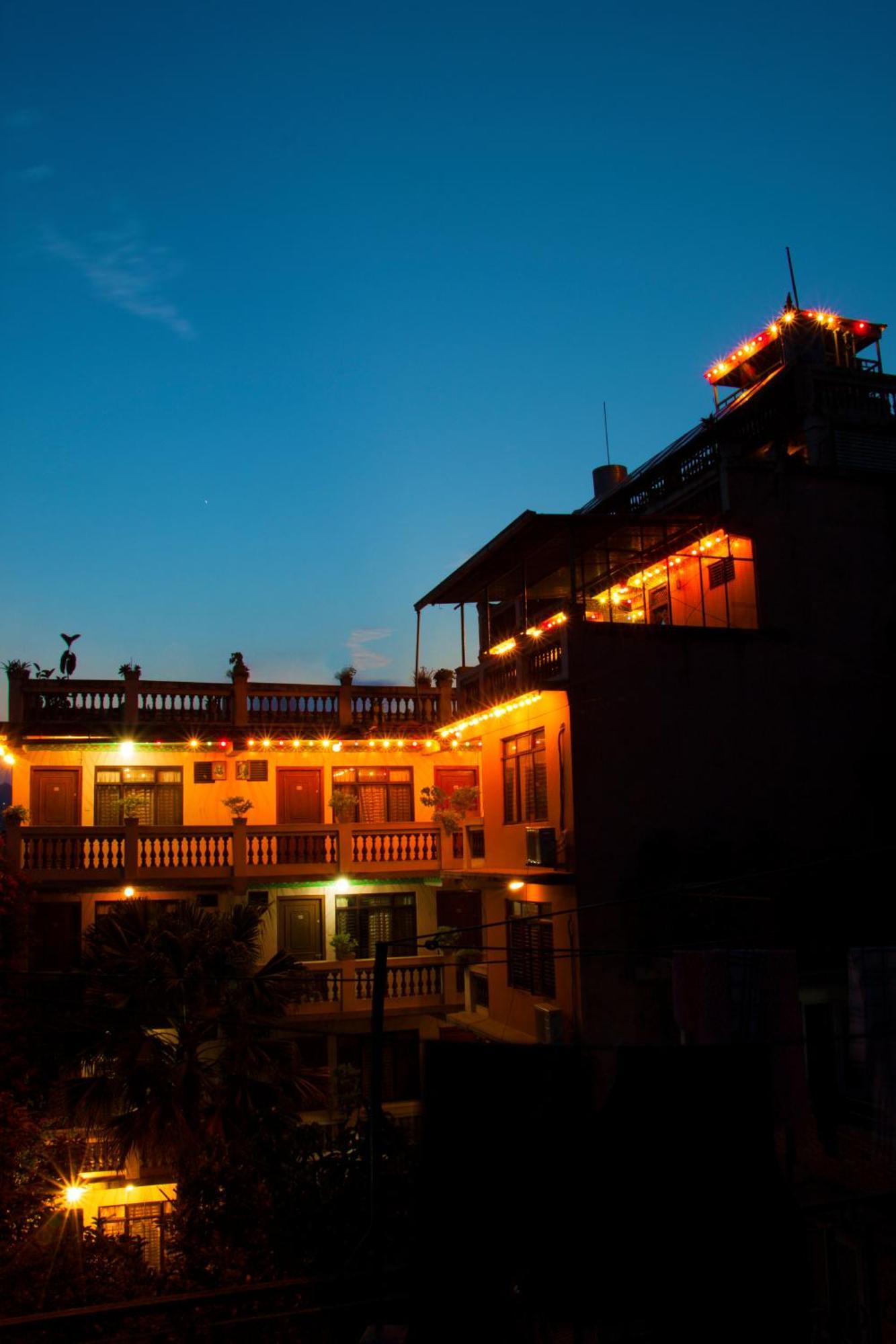 Hotel Metropolitan Kantipur Katmandou Extérieur photo