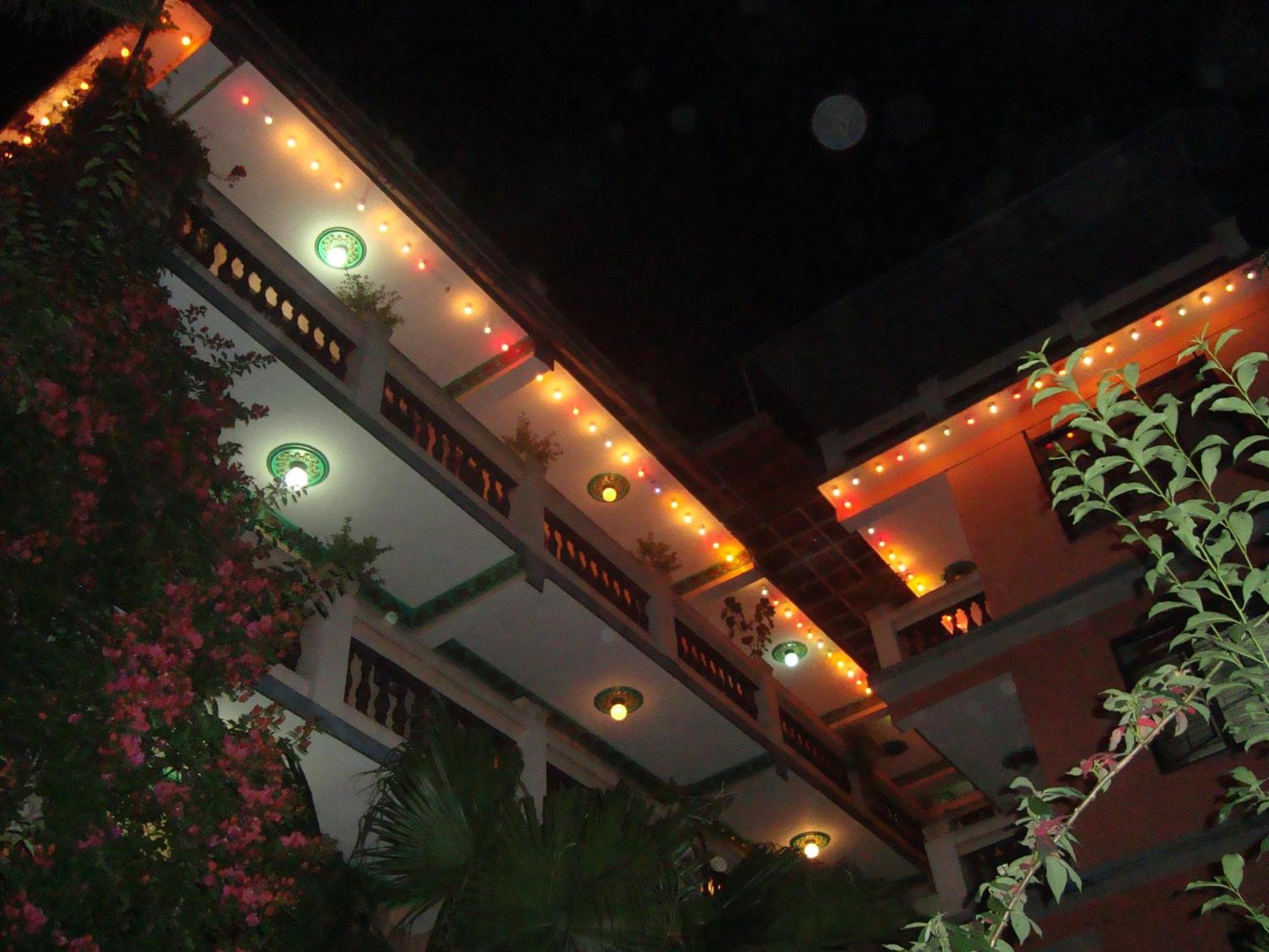 Hotel Metropolitan Kantipur Katmandou Extérieur photo