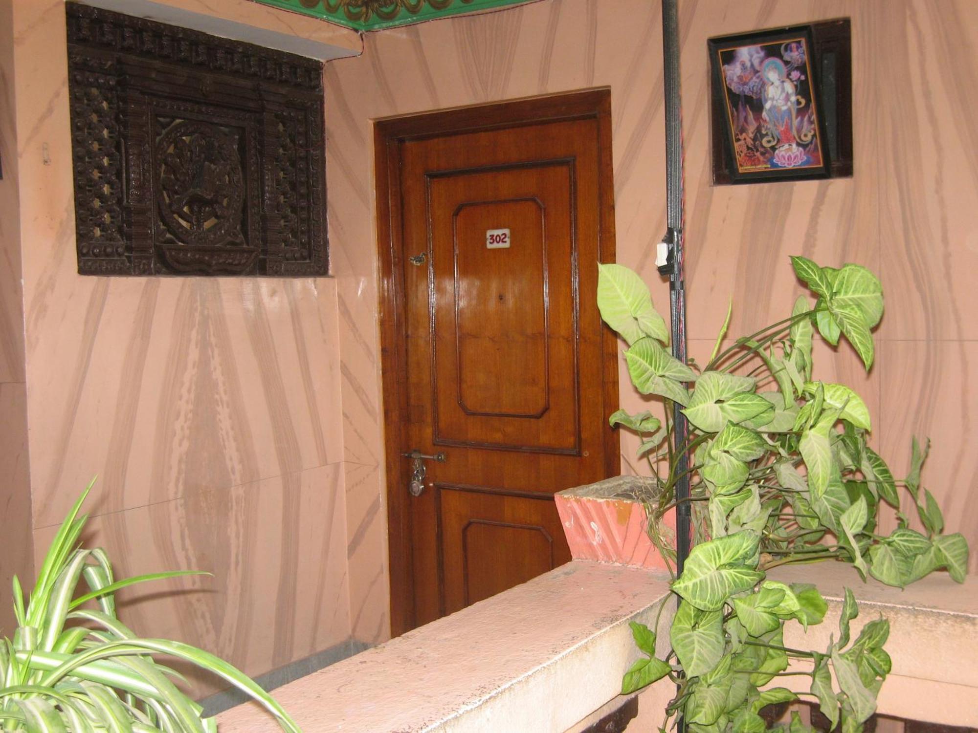 Hotel Metropolitan Kantipur Katmandou Extérieur photo