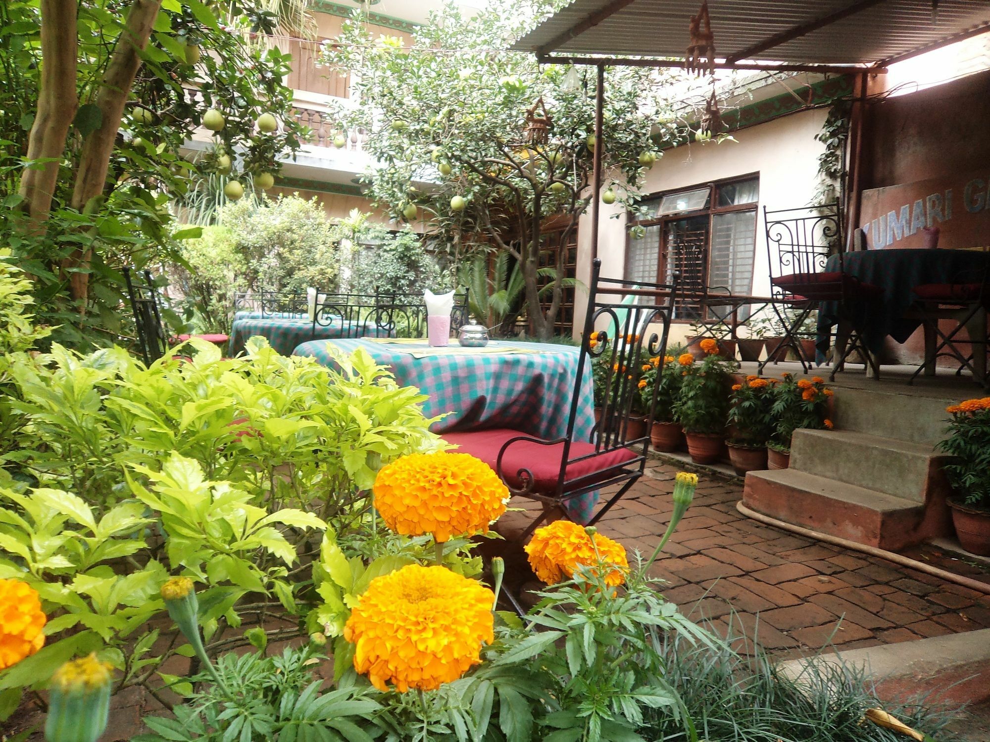Hotel Metropolitan Kantipur Katmandou Extérieur photo